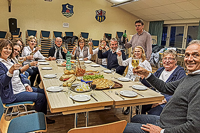 In gemütlicher Runde klingt der Tag aus …